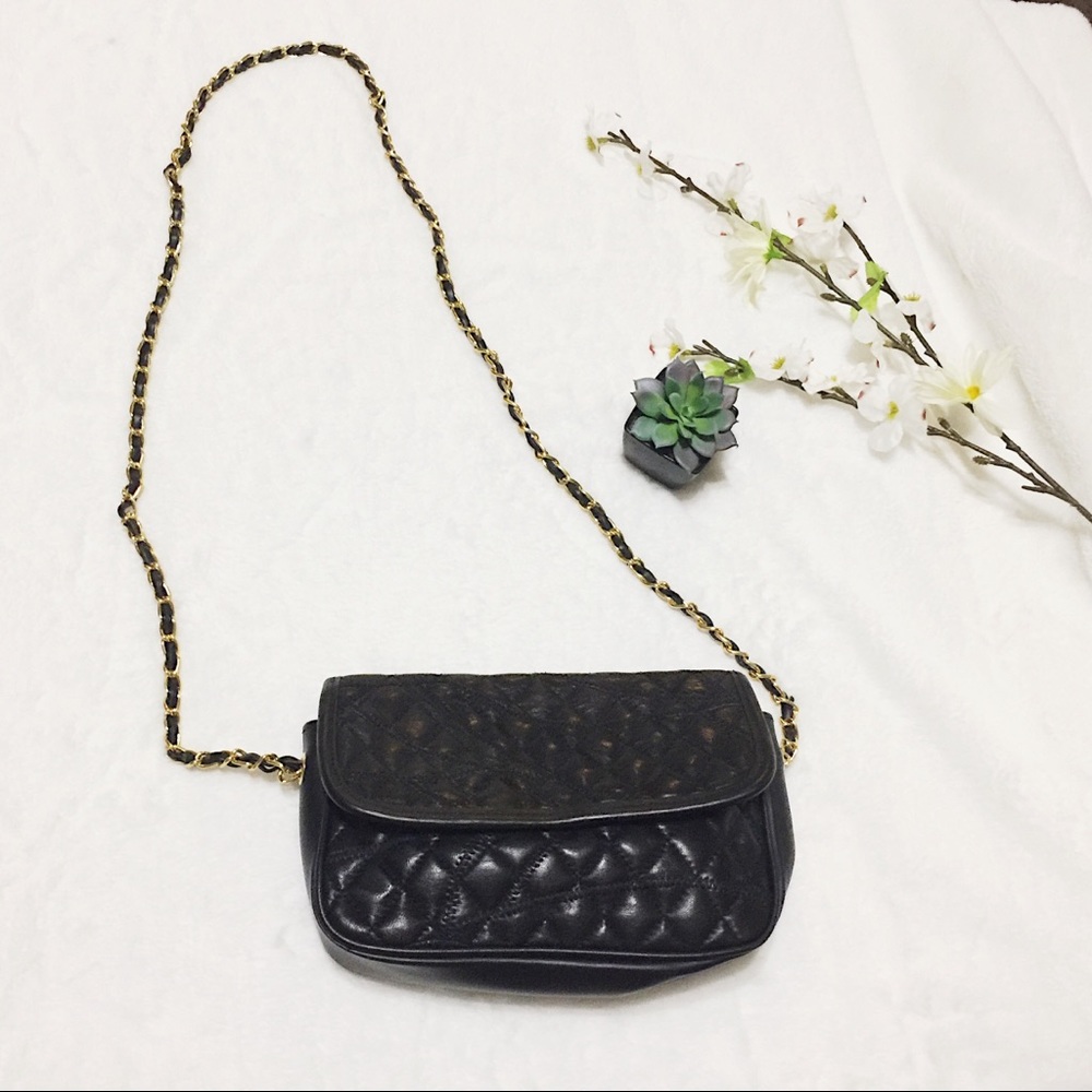 ROCKER CHIC Black Quilted Shoulder Bag w/Braided Gold Chain Link Strap - Picture 8 of 14